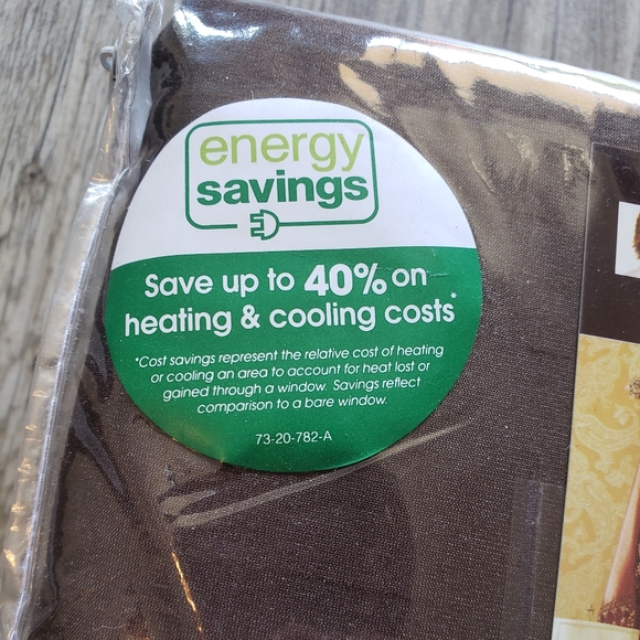 NWT Gorgeous Energy Saving Brown Curtains - Picture 5 of 7